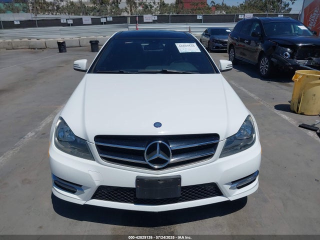 WDDGJ4HB1EG328265 Mercedes-Benz 2014