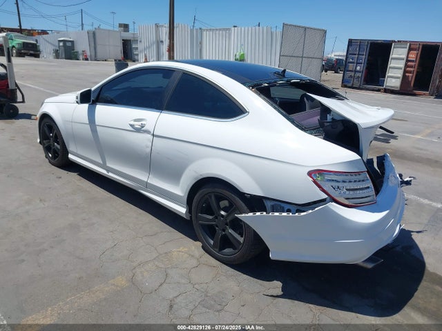 WDDGJ4HB1EG328265 Mercedes-Benz 2014