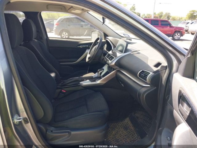 2018 MITSUBISHI ECLIPSE CROSS JA4AT4AAXJZ047988 Photo 4