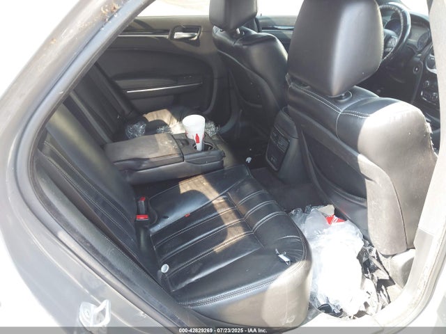 Chrysler 300 2018 2C3CCABG5JH143001 Image 8