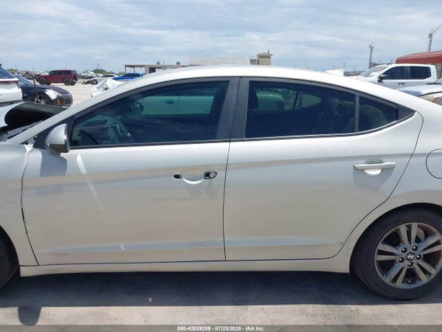 5NPD84LF2HH019634 Hyundai Elantra