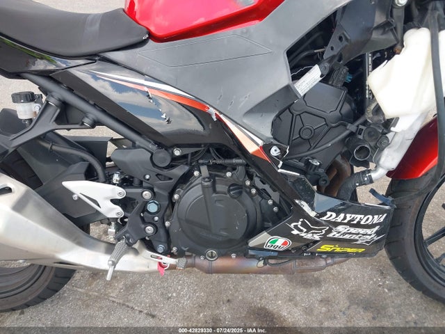 Kawasaki Ninja 400 2019 JKAEXKG18KDA33249 Image 8