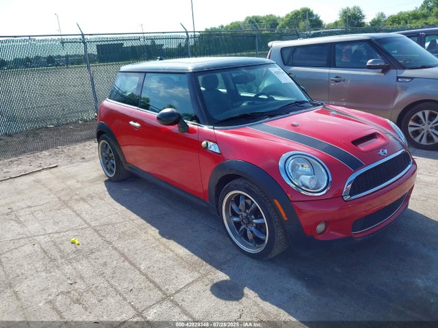 2007 MINI COOPER S WMWMF73527TL91853 Photo 0
