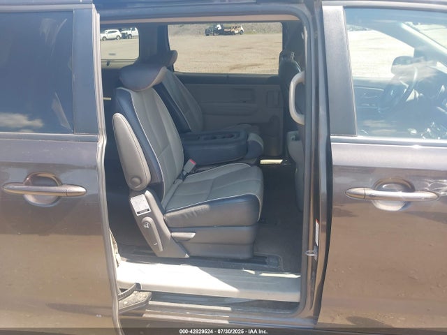 KIA Sedona 2017 KNDMB5C10H6268066 Image 8