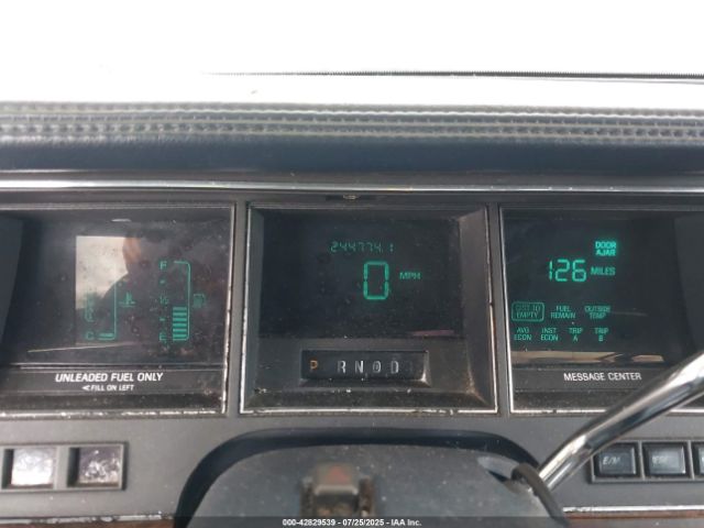 1990 LINCOLN TOWN CAR 1LNLM81F4LY735486 Photo 6