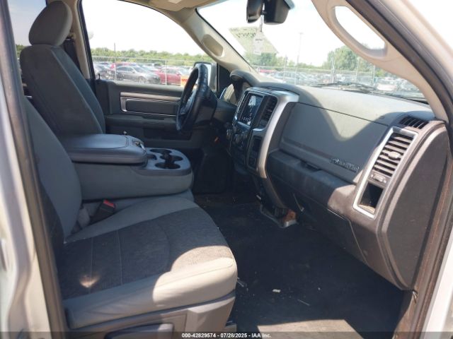 2018 RAM 1500 1C6RR7GT9JS277457 Photo 4