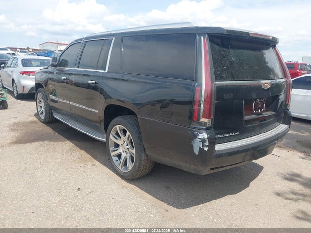 2016 CADILLAC ESCALADE ESV 1GYS4HKJXGR130076 Photo 2