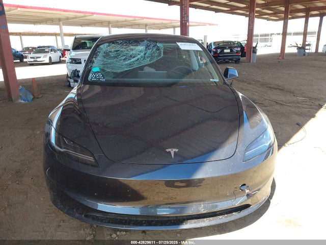5YJ3E1EAXSF988818 Tesla MODEL 3