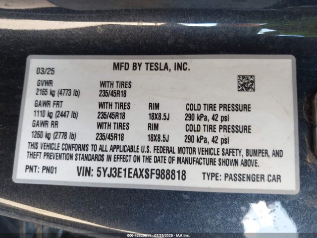 2025 TESLA MODEL 3 5YJ3E1EAXSF988818 Photo 8