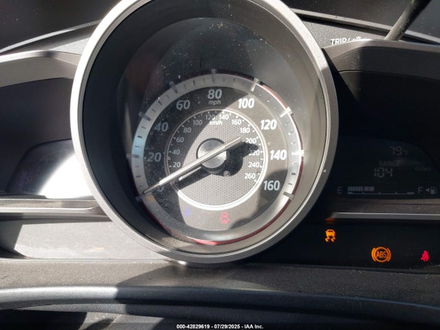 3MZBM1U76FM166438 Mazda pe