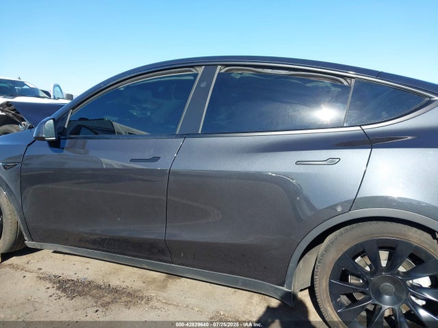 7SAYGDEE3RF987690 Tesla Model Y