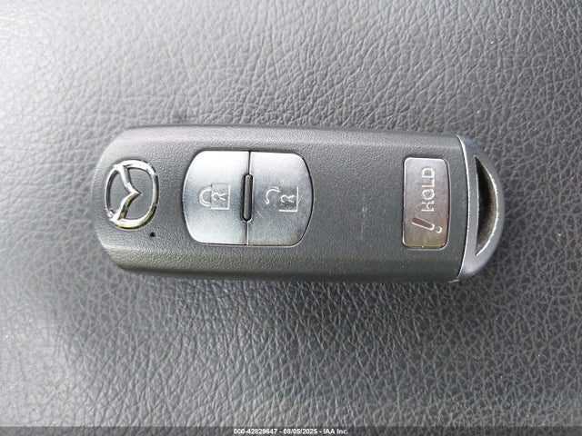 JM1BM1N79G1306837 Mazda pe