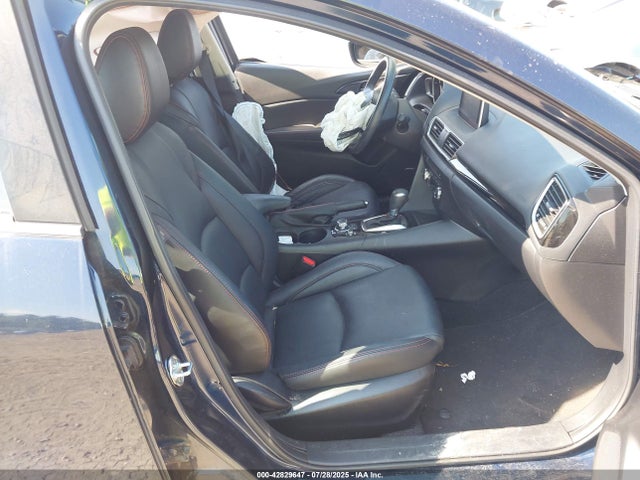 JM1BM1N79G1306837 Mazda pe