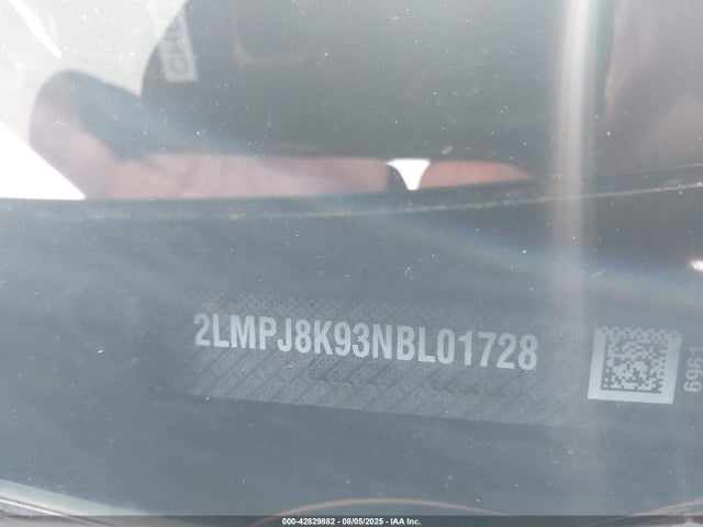 2LMPJ8K93NBL01728 Lincoln gtdi