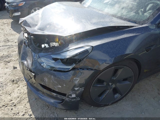 2023 TESLA MODEL 3 5YJ3E1EA9PF672463 Photo 5