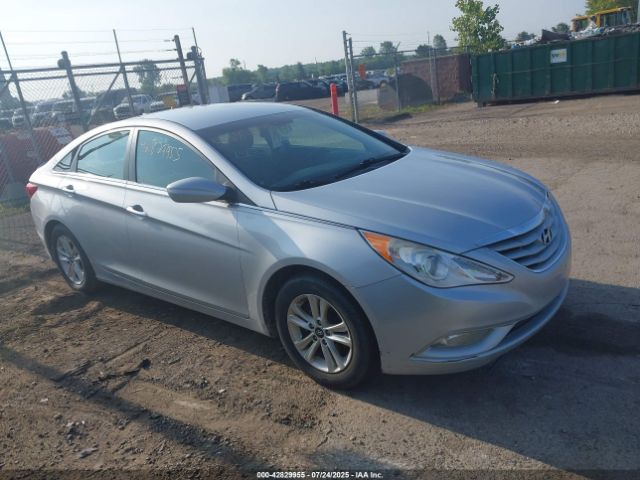 2013 HYUNDAI SONATA 5NPEB4AC3DH737105