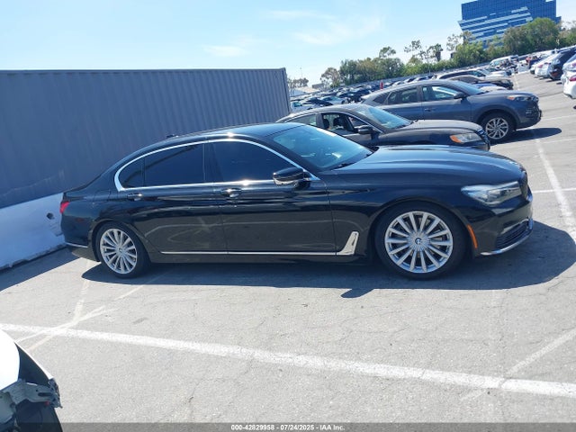 BMW 740I 2016 WBA7E2C59GG504595 Image 13