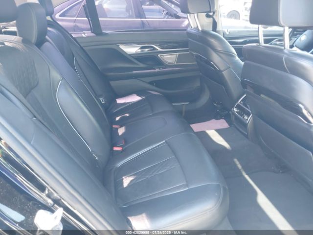 2016 BMW 740I WBA7E2C59GG504595 Photo 7