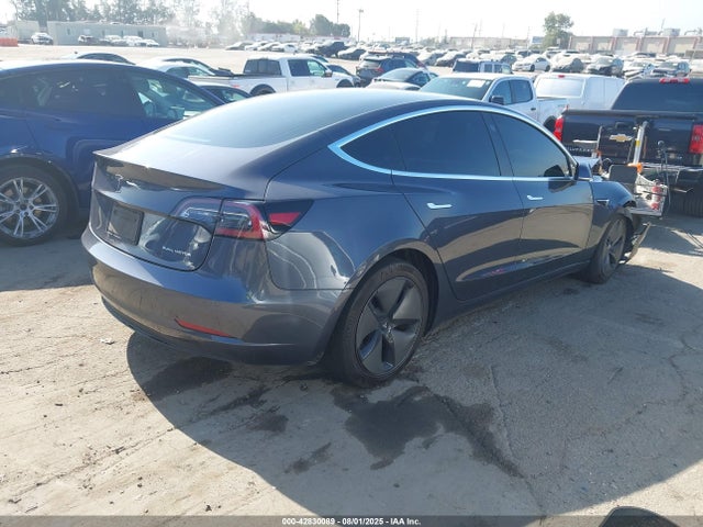 2019 TESLA MODEL 3 5YJ3E1EB4KF385937 Photo 3