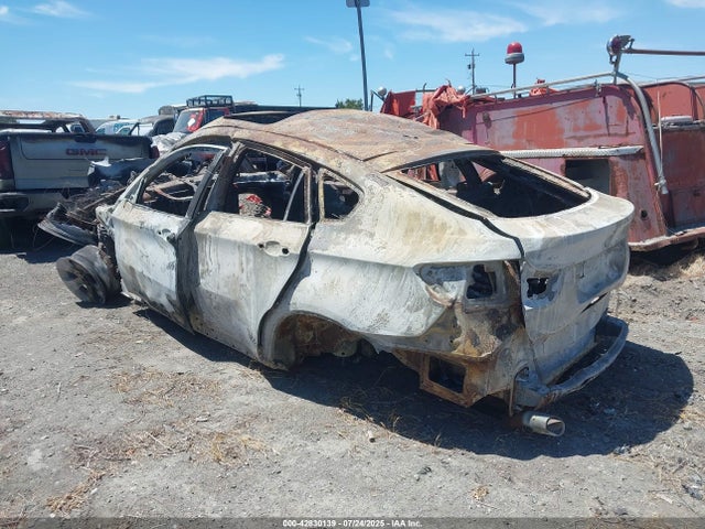 2013 BMW X6 5UXFG2C50DL787334 Photo 2