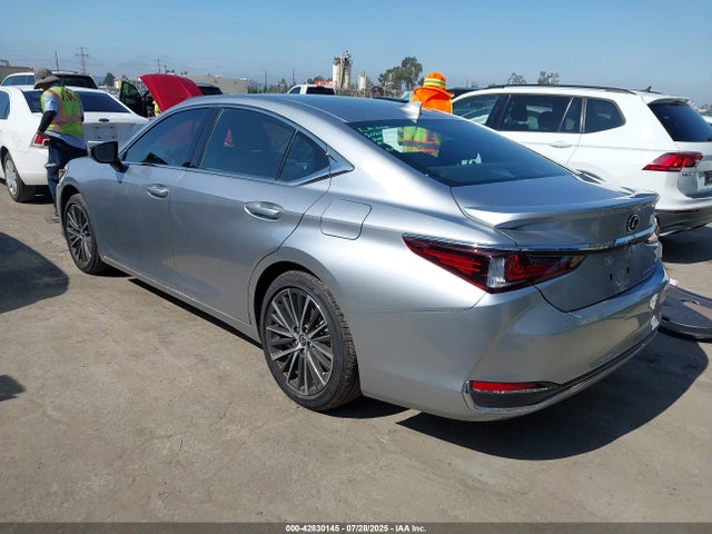Lexus a25a-fxs 2025 58ADA1C19SU062375 Image 3