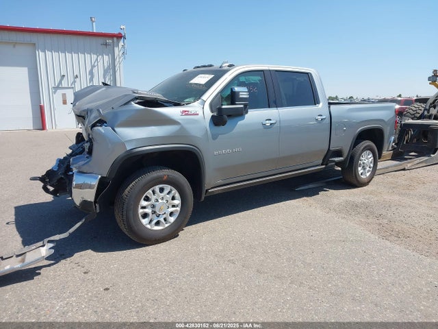 Chevrolet l8t 2024 2GC4YPE71R1110307 Image 2