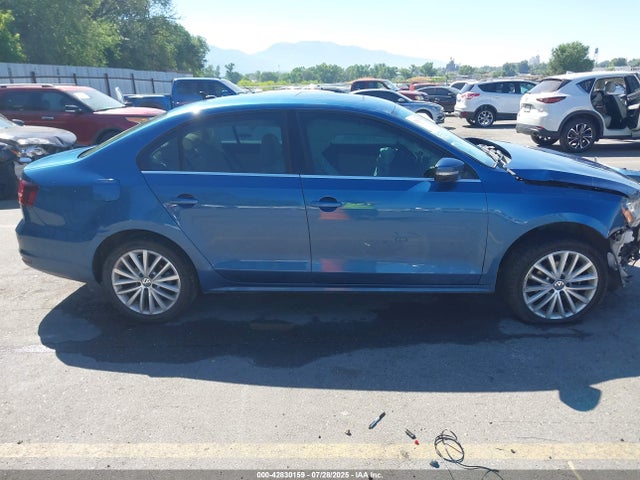 3VWL07AJ5GM409791 Volkswagen 2016