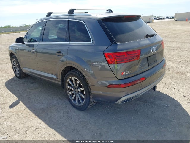 2019 AUDI Q7 WA1LHAF76KD032103 Photo 2