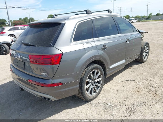 2019 AUDI Q7 WA1LHAF76KD032103 Photo 3