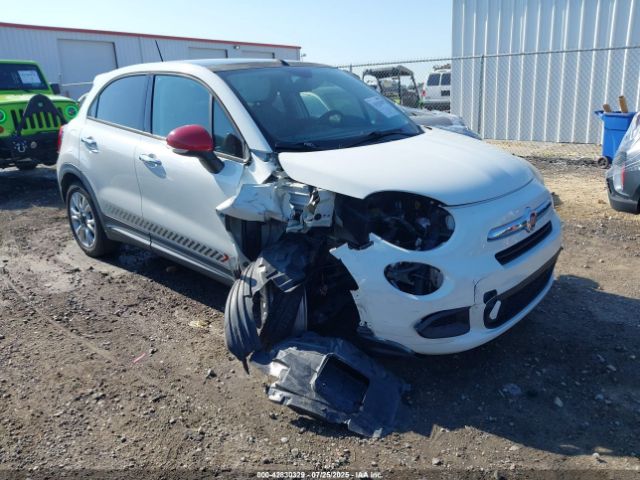 2016 FIAT 500X ZFBCFXBT3GP359083 Photo 0