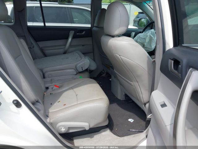 2013 TOYOTA HIGHLANDER 5TDBK3EH7DS243892 Photo 7