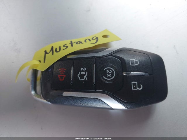 1FA6P8AM8G5302855 Ford 2016