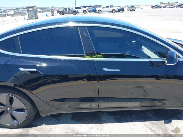Tesla 2018 2018 5YJ3E1EAXJF166387 Image 14