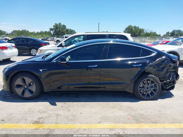 Tesla 2018 2018 5YJ3E1EAXJF166387 Image 15