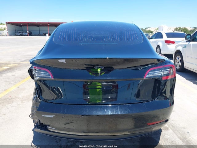 Tesla 2018 2018 5YJ3E1EAXJF166387 Image 17