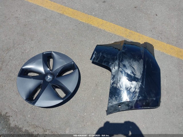 Tesla 2018 2018 5YJ3E1EAXJF166387 Image 12