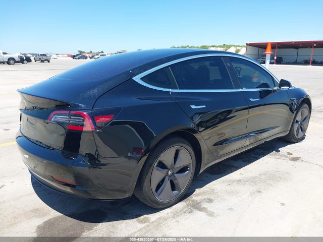 2018 TESLA MODEL 3 5YJ3E1EAXJF166387 Photo 3