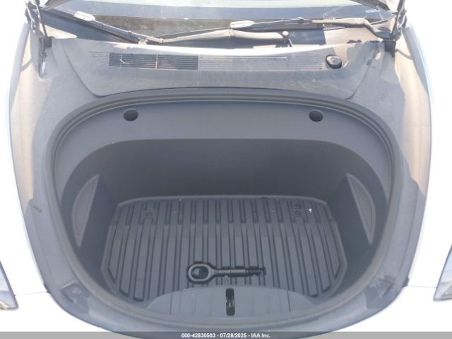 2023 TESLA MODEL 3 5YJ3E1EAXPF461417 Photo 9