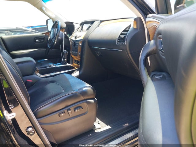 JN8AZ2NE4E9063930 Infiniti 2014