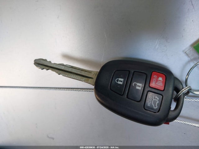 Toyota RAV4 2016 JTMRFREV5GJ102154 Image 24