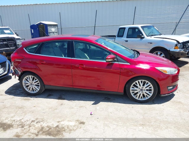 1FADP3N25GL321426 Ford 2016