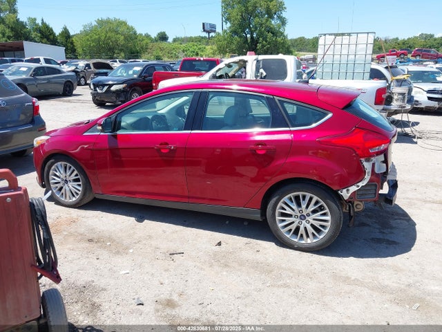 1FADP3N25GL321426 Ford 2016
