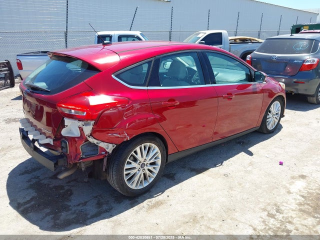 1FADP3N25GL321426 Ford 2016