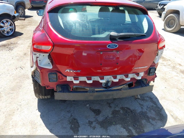1FADP3N25GL321426 Ford 2016