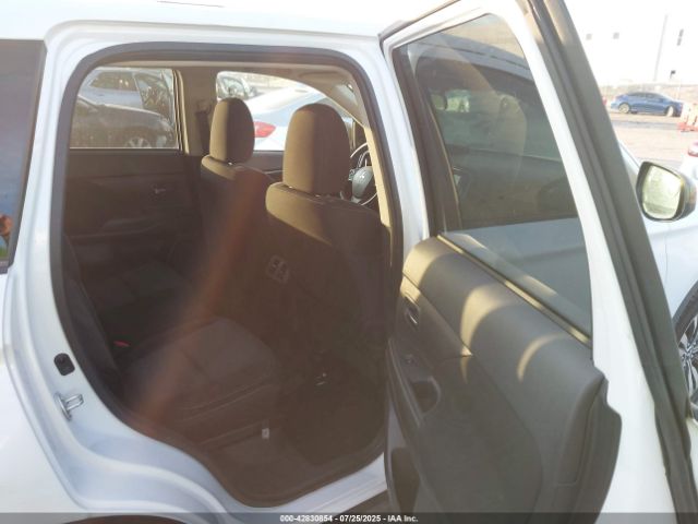 2020 MITSUBISHI OUTLANDER JA4AD2A3XLZ047026 Photo 7