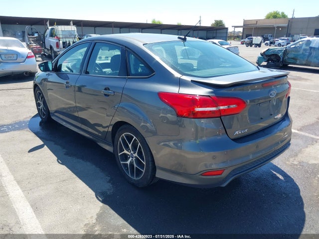 Ford 2015 2015 1FADP3F27FL221986 Image 3