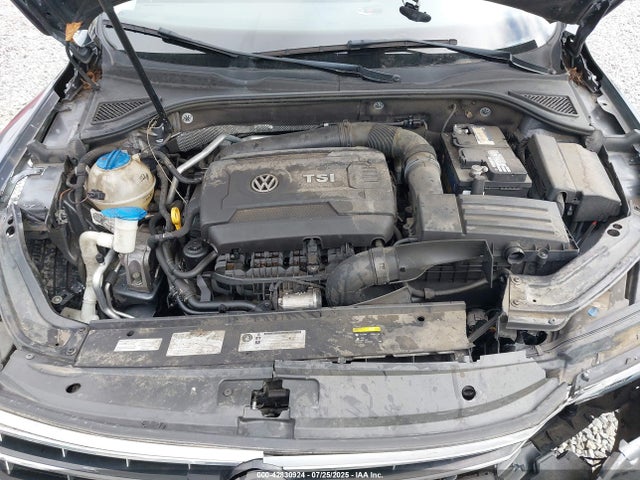 1VWGT7A36HC063747 Volkswagen 1.8 tsi