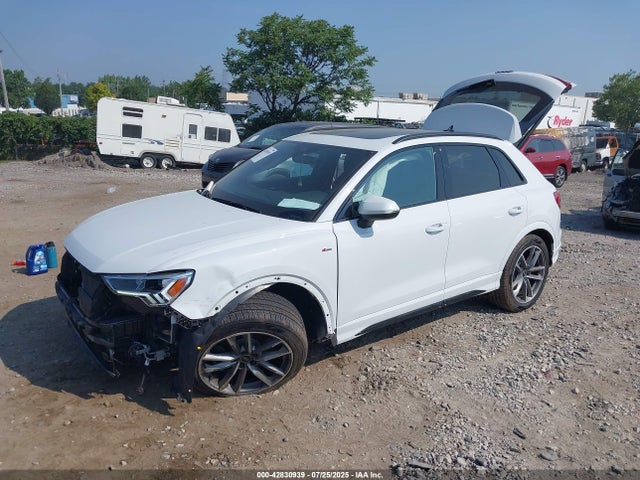 2022 AUDI Q3 WA1EECF32N1136264 Photo 1
