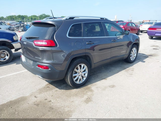 1C4PJMDSXHW567517 Jeep Cherokee