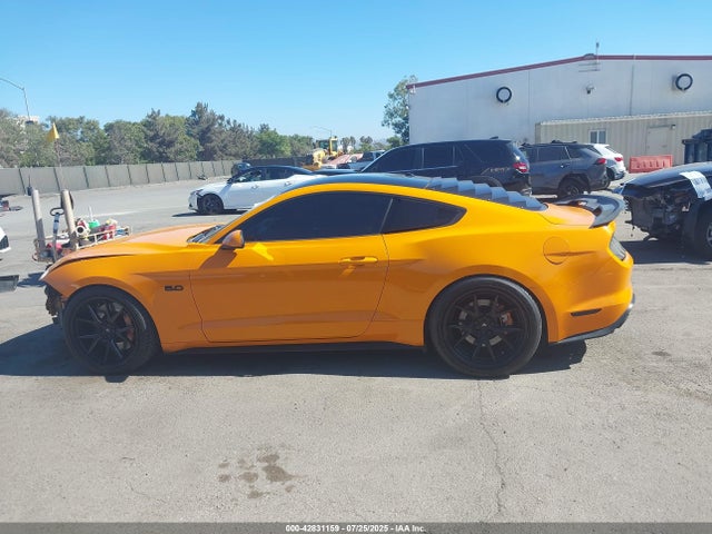 Ford 5.0l 4v premium fuel 2018 1FA6P8CF6J5154470 Image 15
